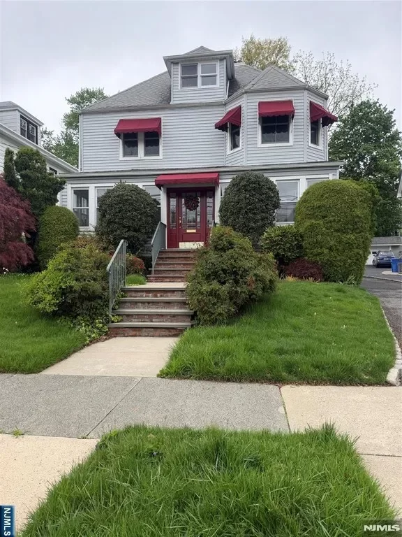 1BR Multi-Family for Rent in Rutherford, NJ