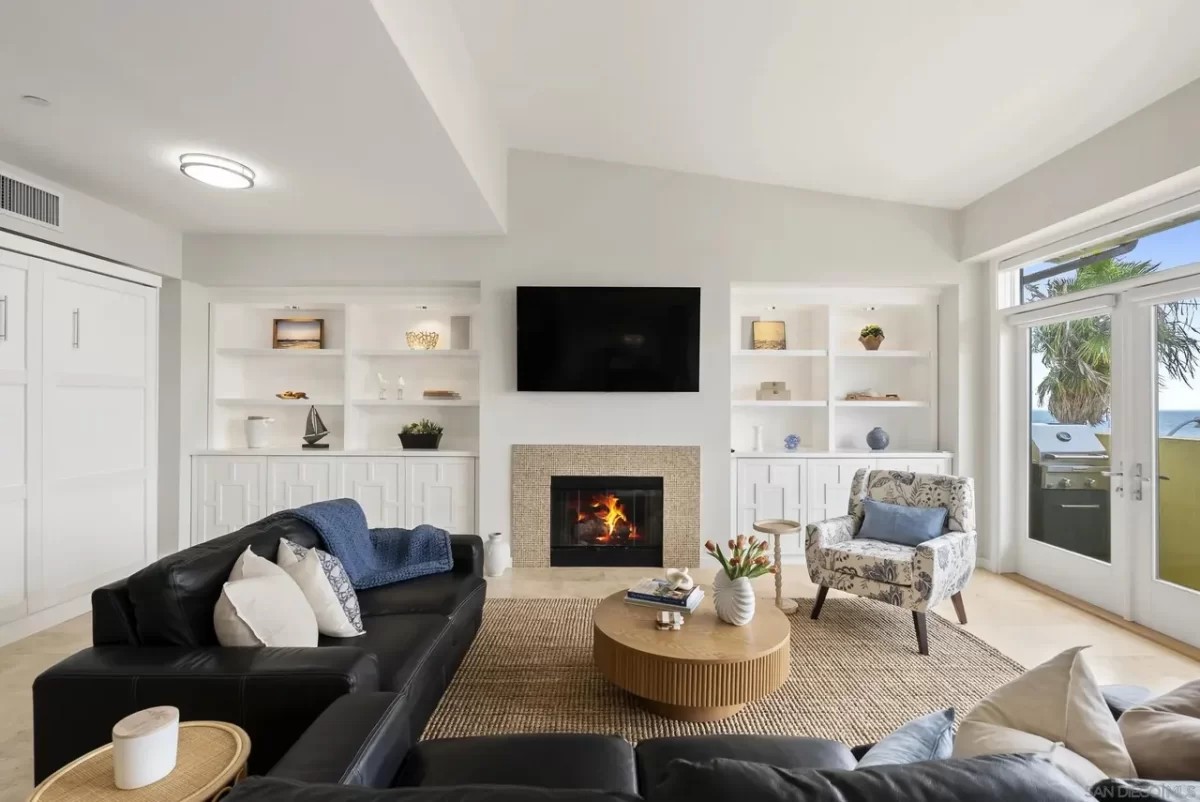 2BR Condo for Rent in La Jolla, CA