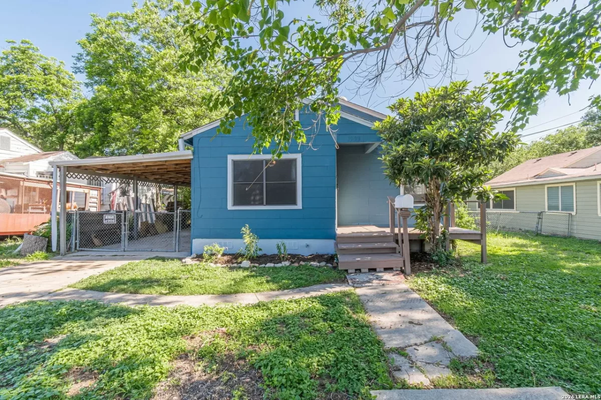 2BR House for Rent in San Antonio, TX