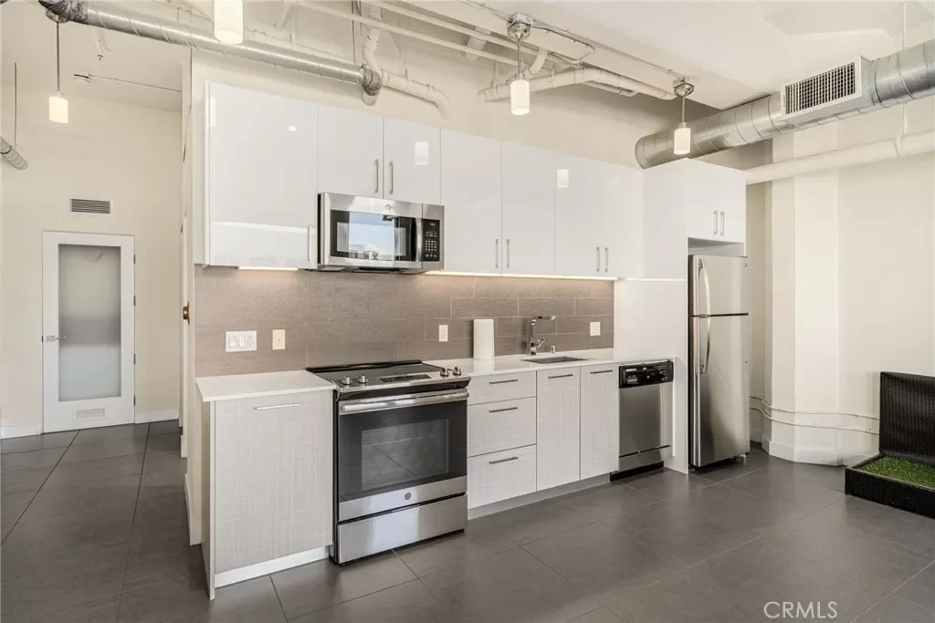 1BR Condo for Sale in Los Angeles, CA