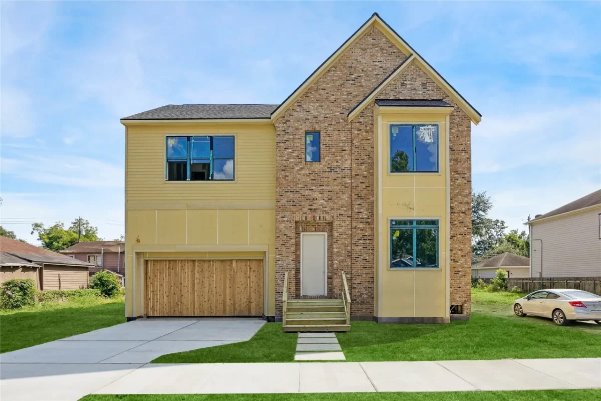 4BR House for Sale in Houston, TX