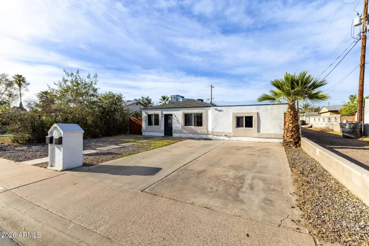 5BR House for Sale in Phoenix, AZ