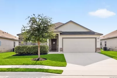3BR House for Sale in San Antonio, TX