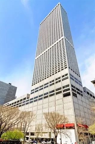 3BR Condo for Sale in Chicago, IL