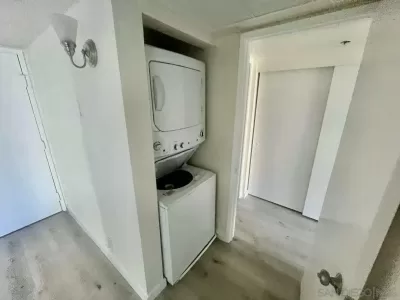 2BR Condo for Rent in San Diego, CA
