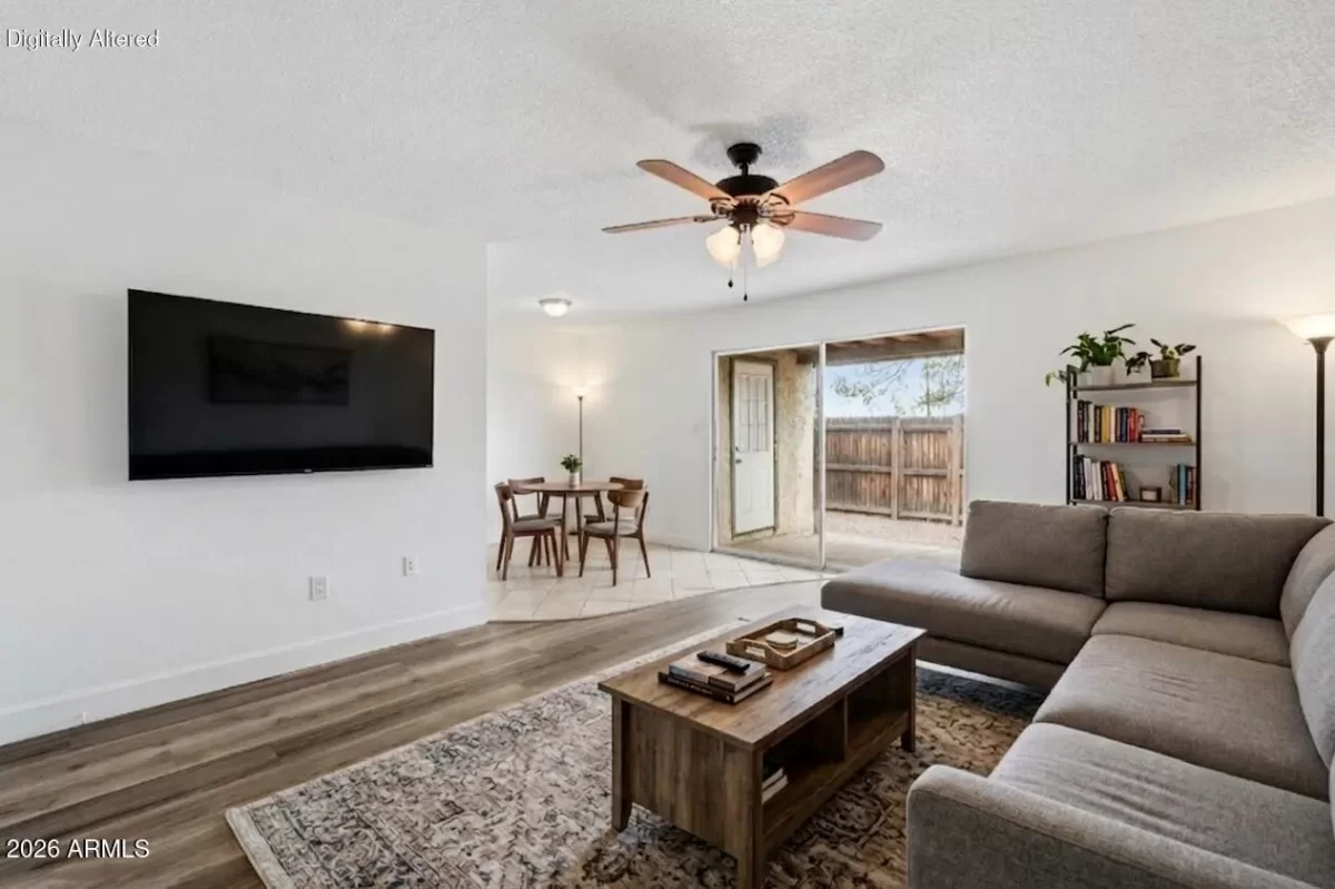 3BR Townhouse for Sale in Glendale, AZ
