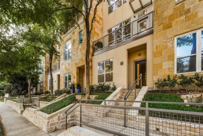 2BR Condo for Rent in Dallas, TX