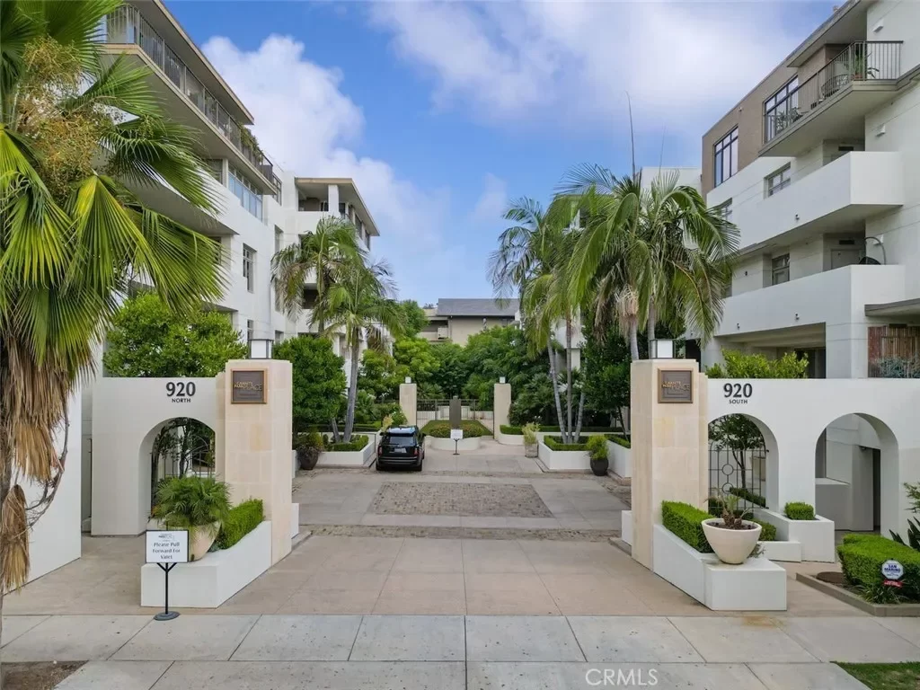 2BR Condo for Sale in Pasadena, CA