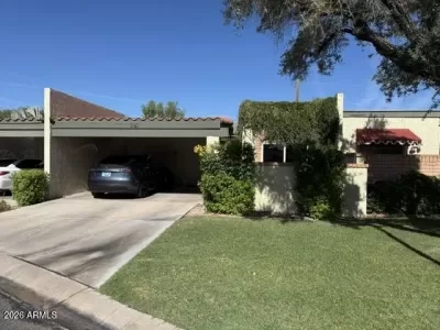 3BR Townhouse for Sale in Phoenix, AZ