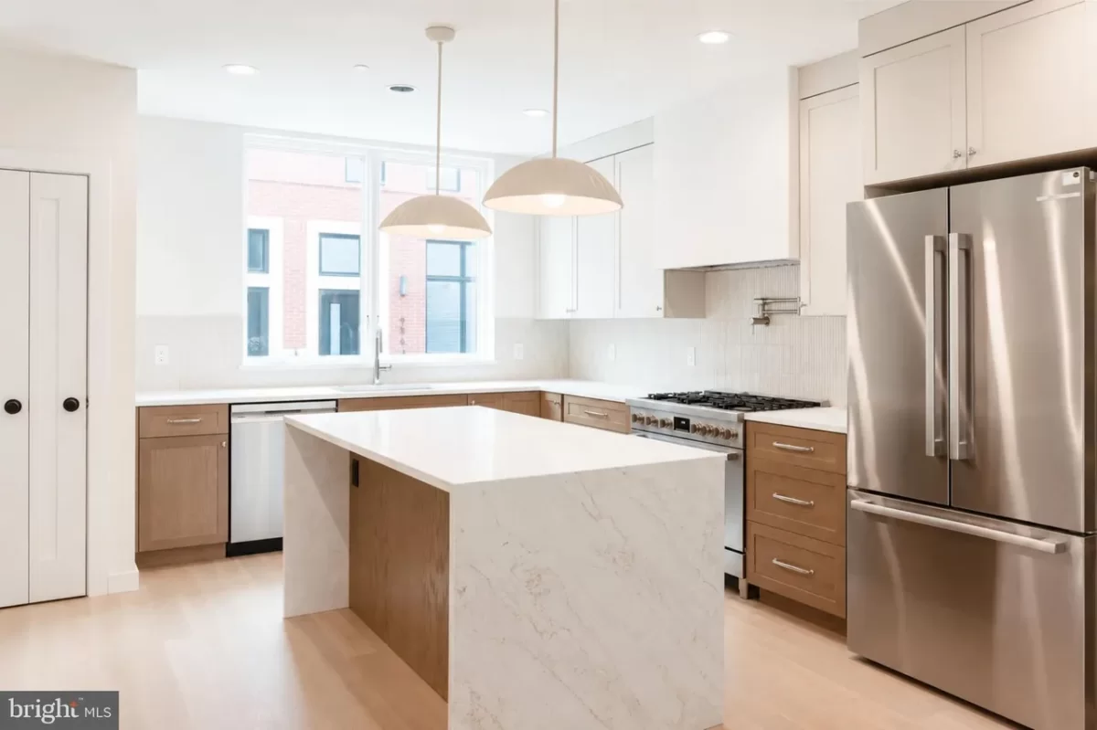 3BR Townhouse for Sale in Philadelphia, PA
