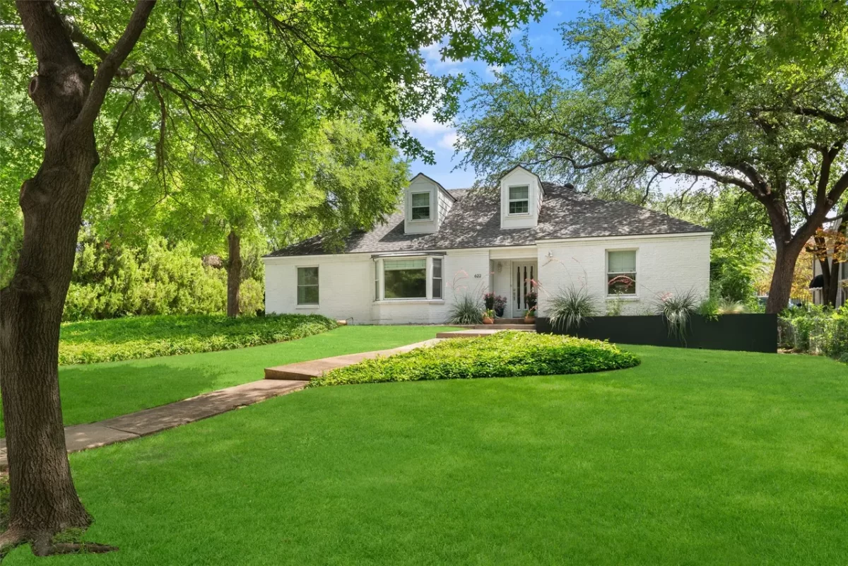 2BR House for Sale in Dallas, TX