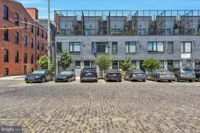 3BR Townhouse for Sale in Philadelphia, PA