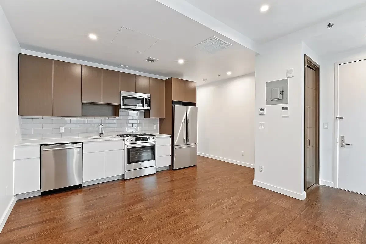 1BR Condo for Sale in Queens, NY
