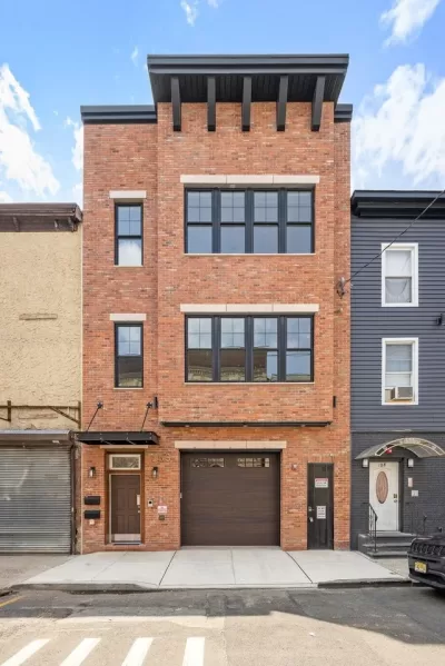 3BR Multi-Family for Rent in Jersey City, NJ