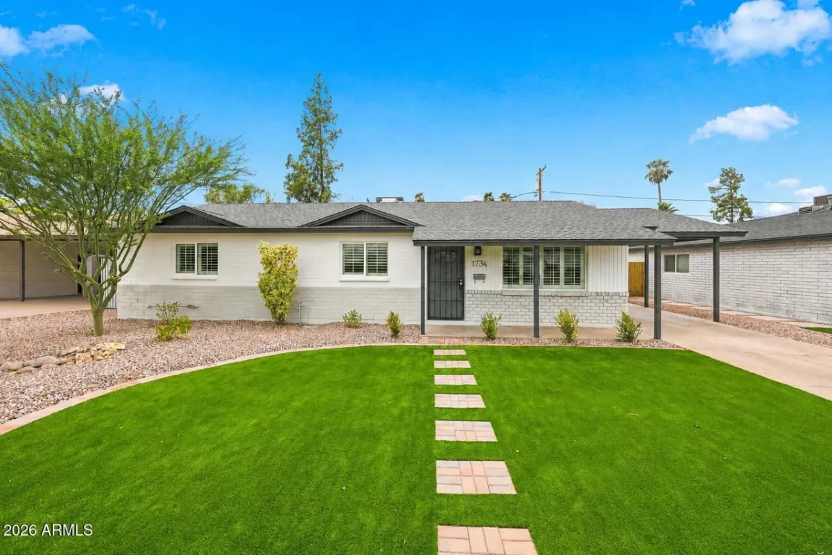 4BR House for Sale in Tempe, AZ