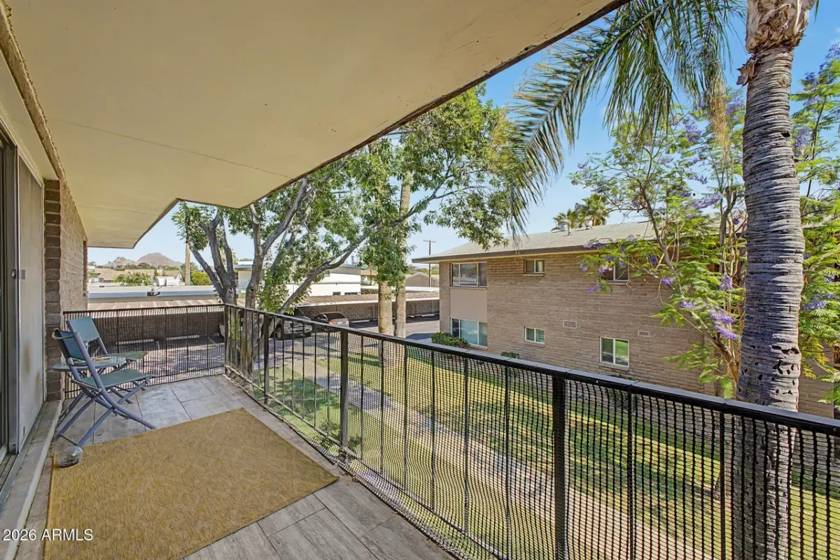 2BR Townhouse for Sale in Phoenix, AZ
