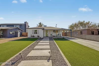 2BR House for Sale in Phoenix, AZ