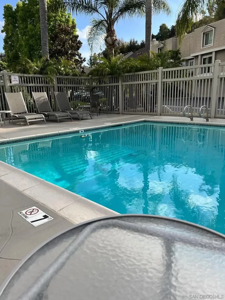 3BR Townhouse for Rent in San Diego, CA