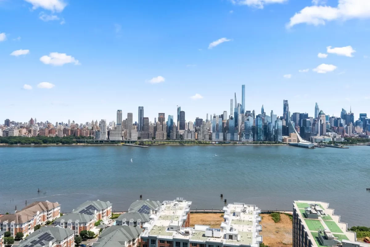 2BR Condo for Rent in West New York, NJ
