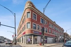 2BR Apartment for Rent in Chicago, IL