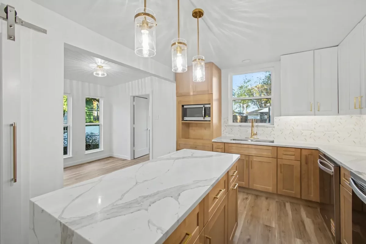 4BR House for Sale in Dallas, TX