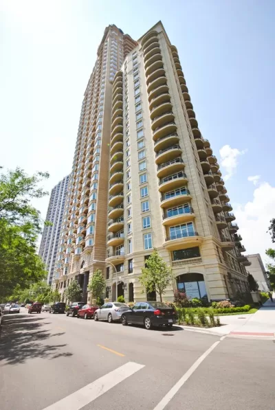 2BR Apartment for Rent in Chicago, IL