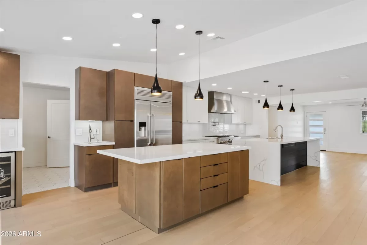 4BR House for Sale in Phoenix, AZ