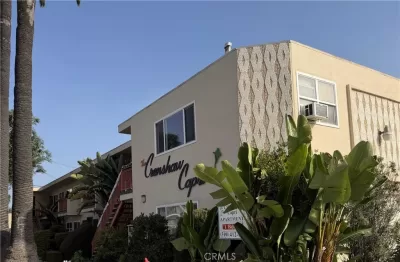 3BR Multi-Family for Sale in Los Angeles, CA