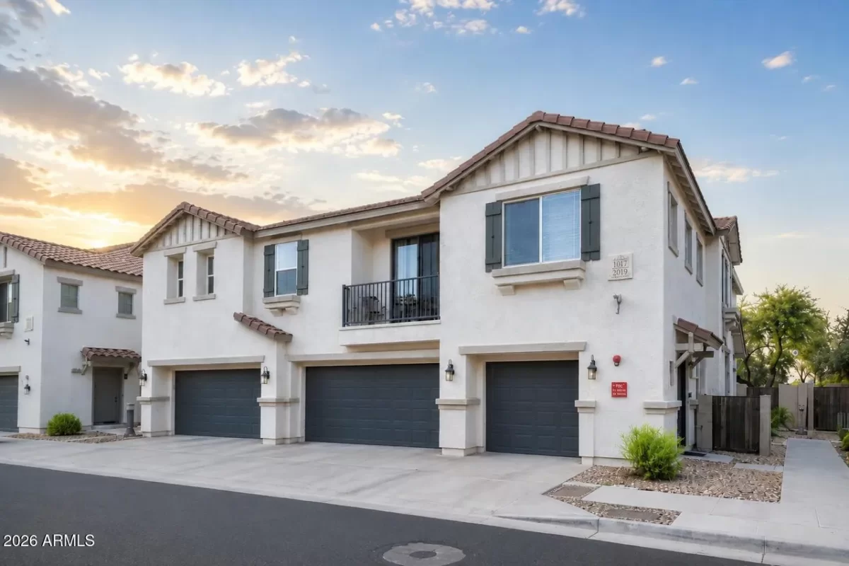 3BR Townhouse for Sale in Phoenix, AZ