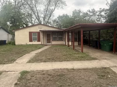 5BR House for Sale in San Antonio, TX