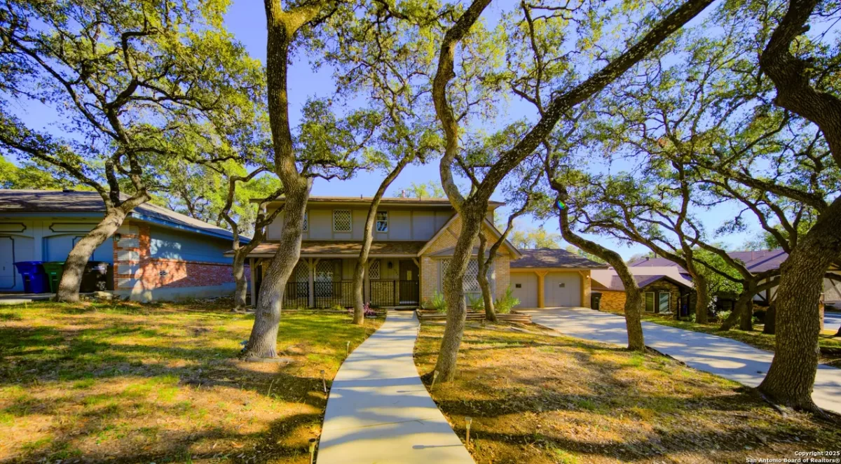 4BR House for Sale in San Antonio, TX