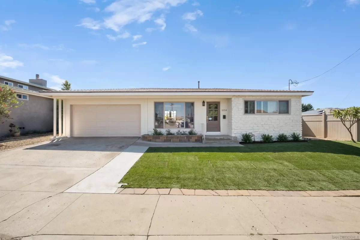 2BR House for Sale in San Diego, CA