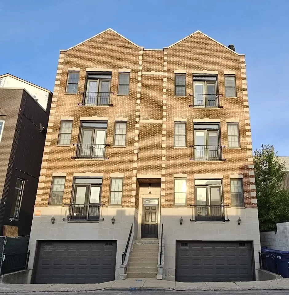 2BR Apartment for Rent in Chicago, IL