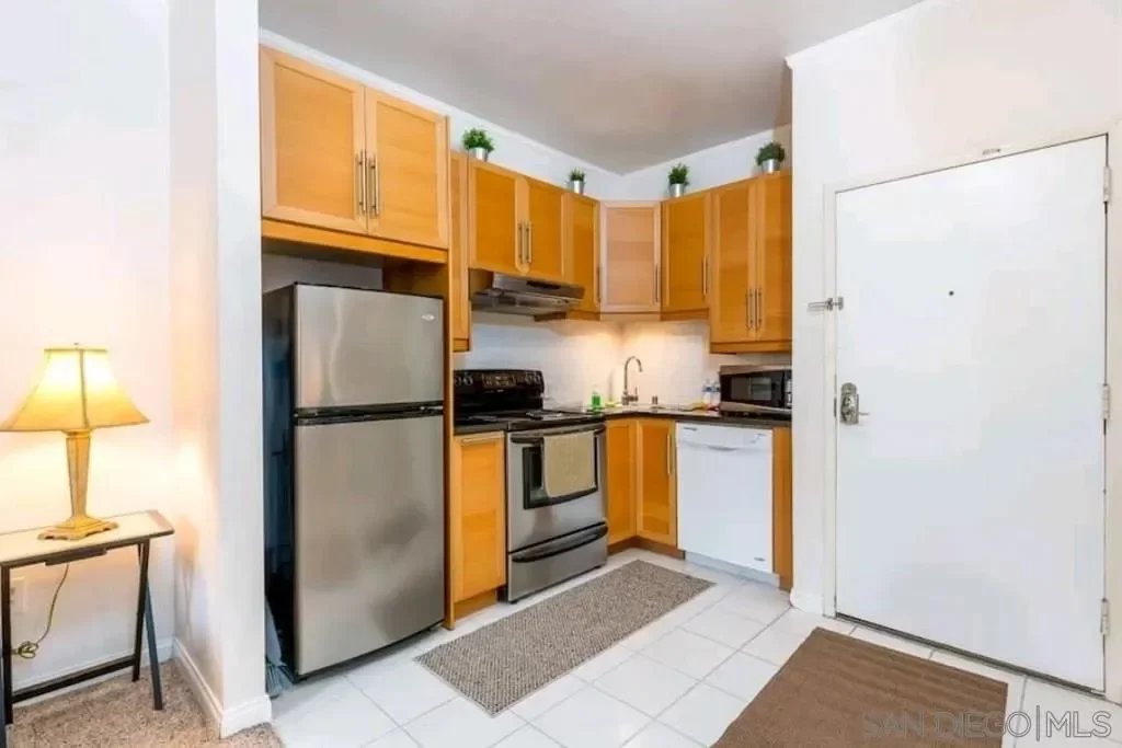 Condo for Sale in San Diego, CA