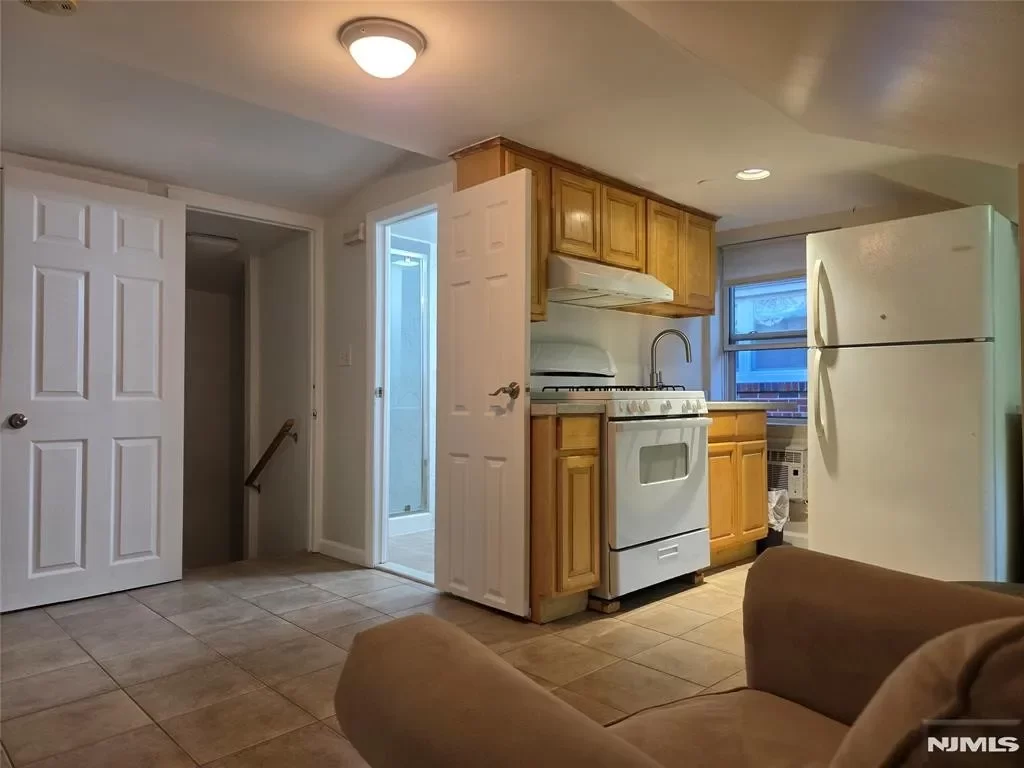 1BR Multi-Family for Rent in Cliffside Park, NJ