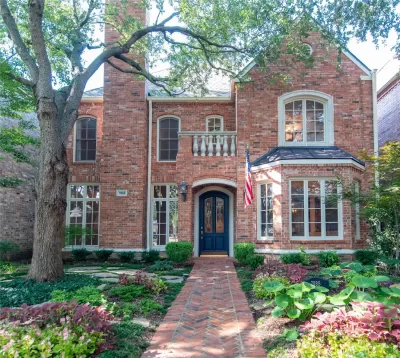 4BR House for Rent in Dallas, TX