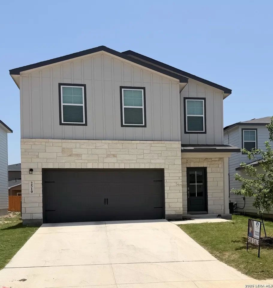 4BR House for Sale in San Antonio, TX