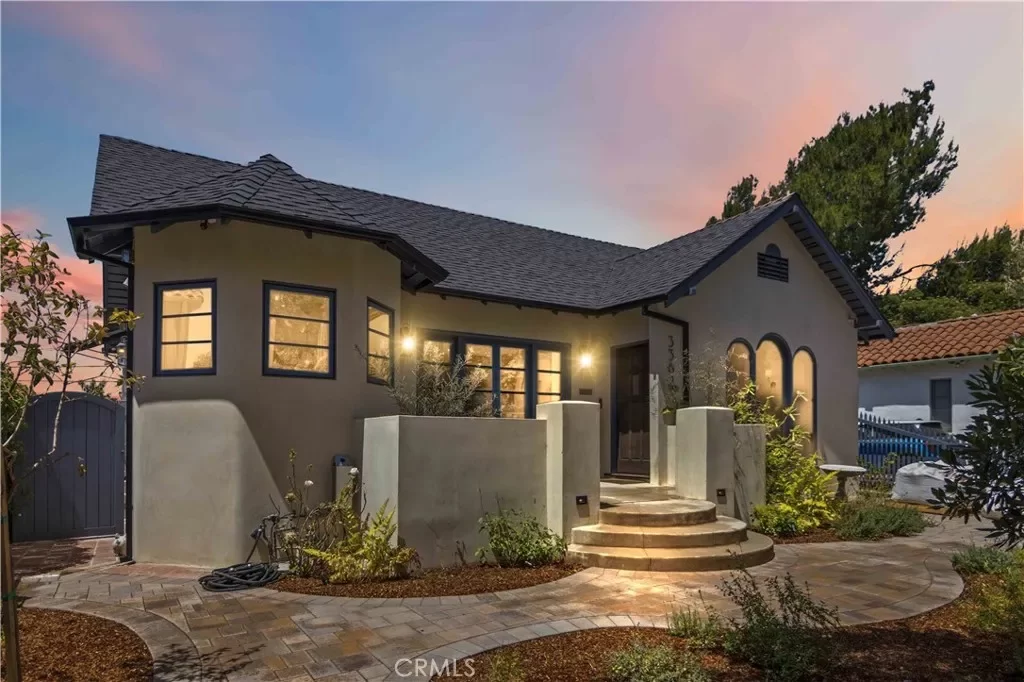 4BR House for Sale in Los Angeles, CA