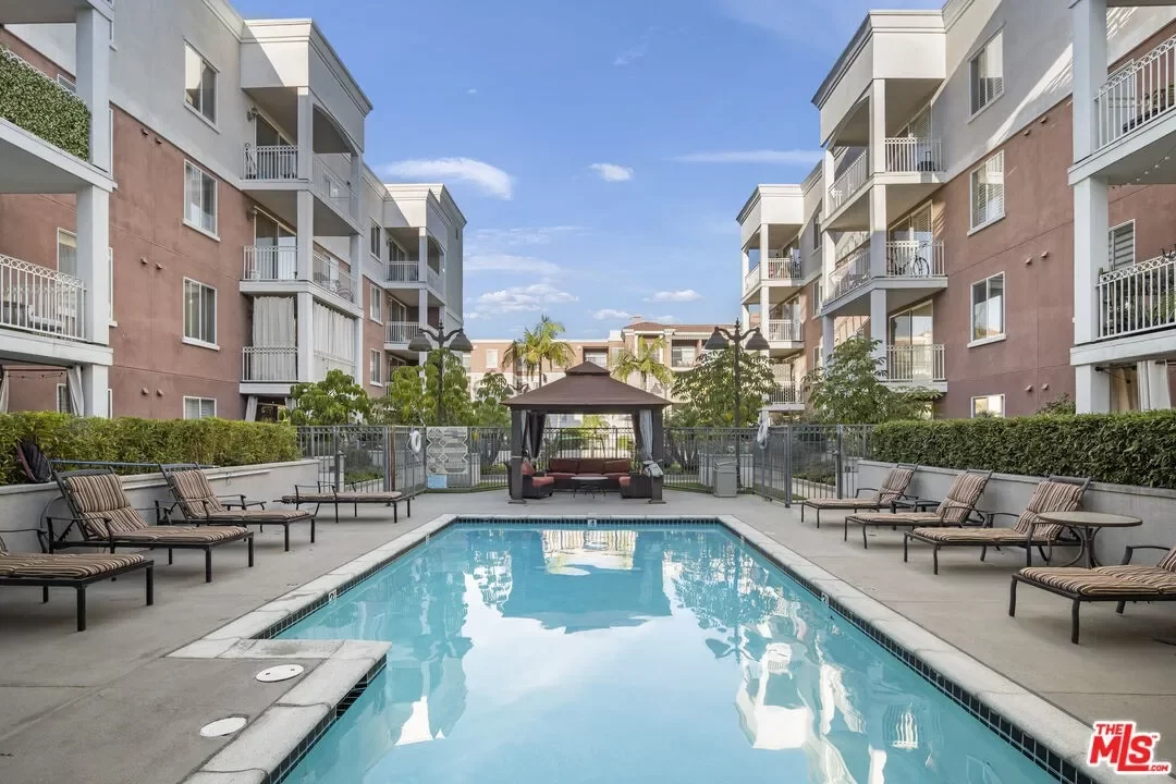 1BR Condo for Sale in Los Angeles, CA