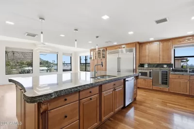 5BR House for Sale in Phoenix, AZ
