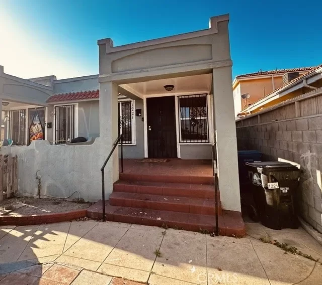 2BR House for Rent in Los Angeles, CA