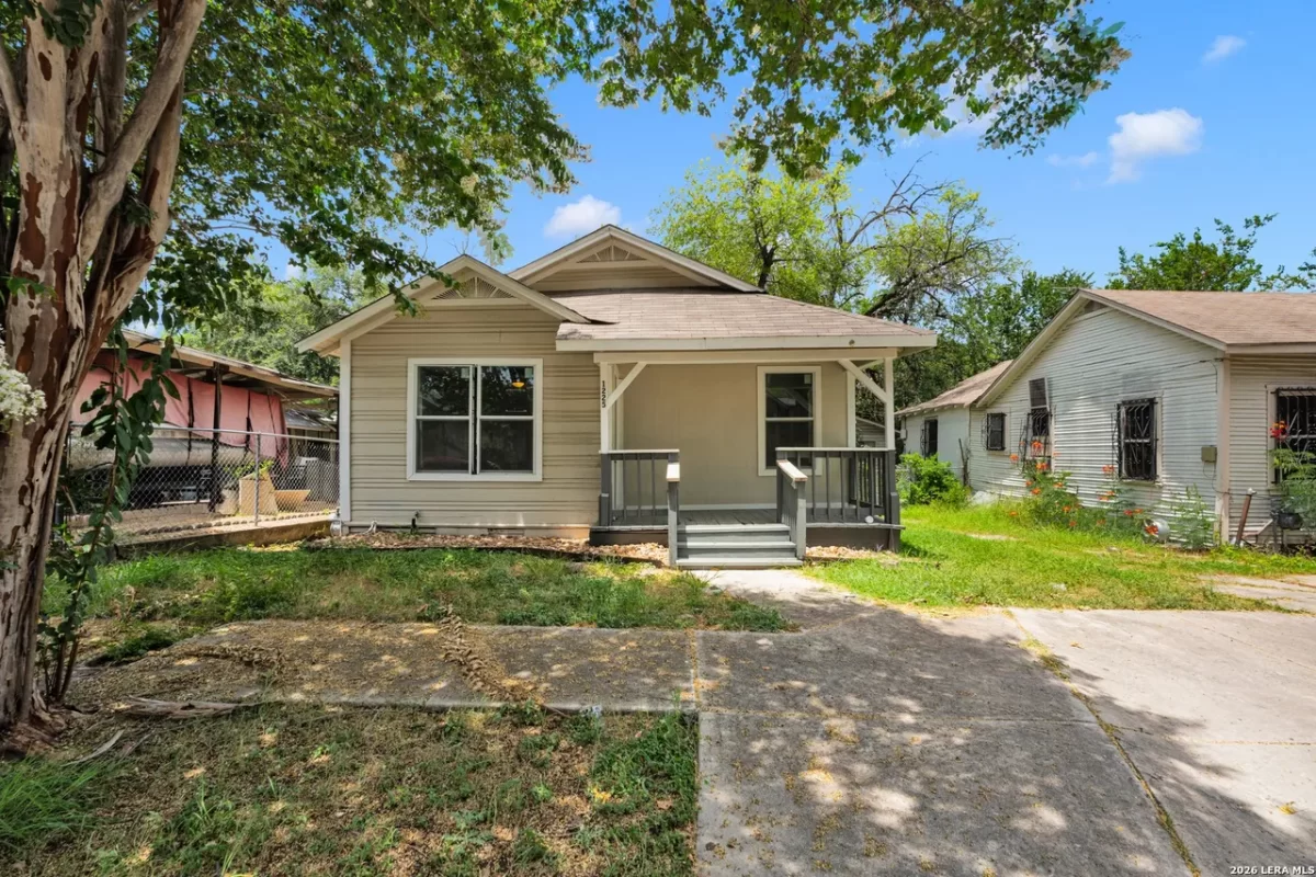 3BR House for Sale in San Antonio, TX