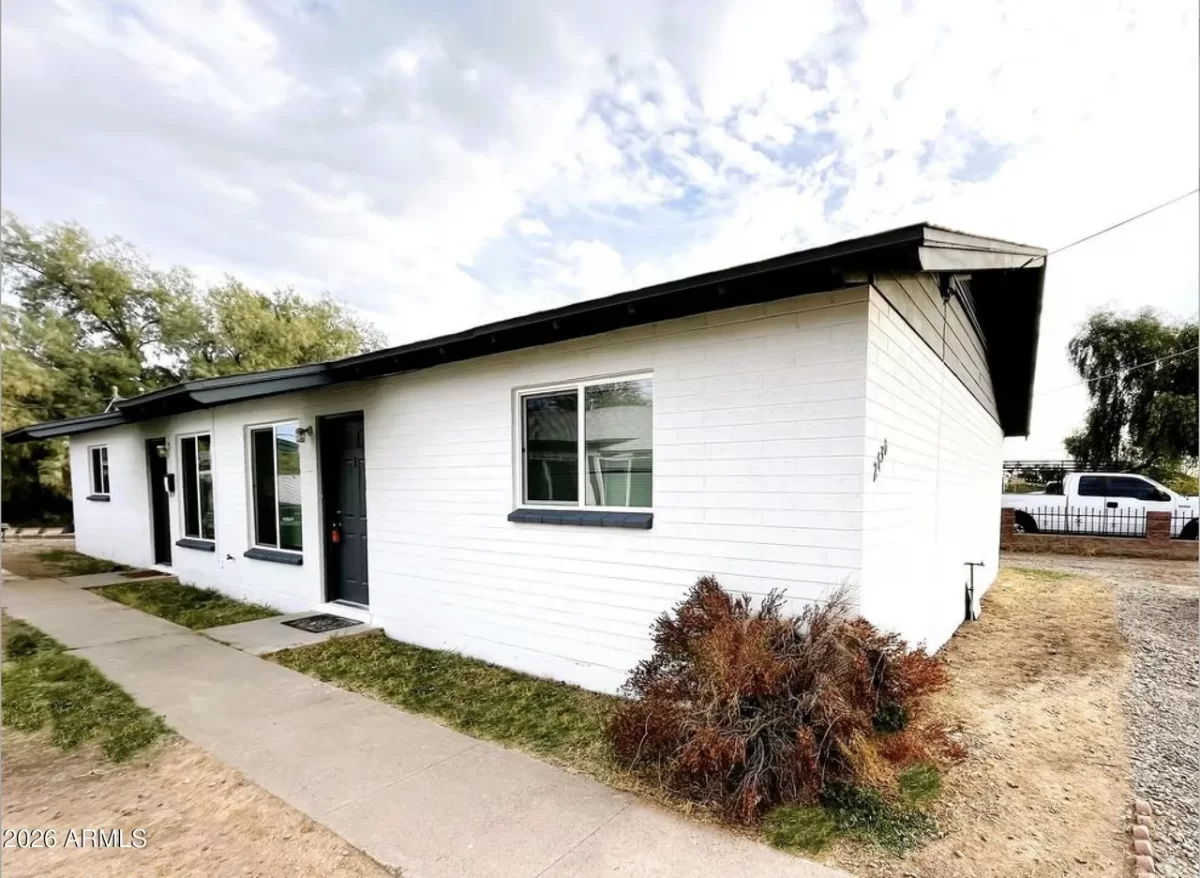 4BR Multi-Family for Sale in Phoenix, AZ