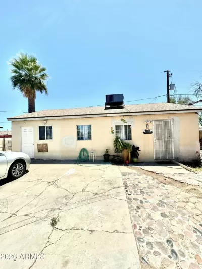 3BR Multi-Family for Sale in Phoenix, AZ