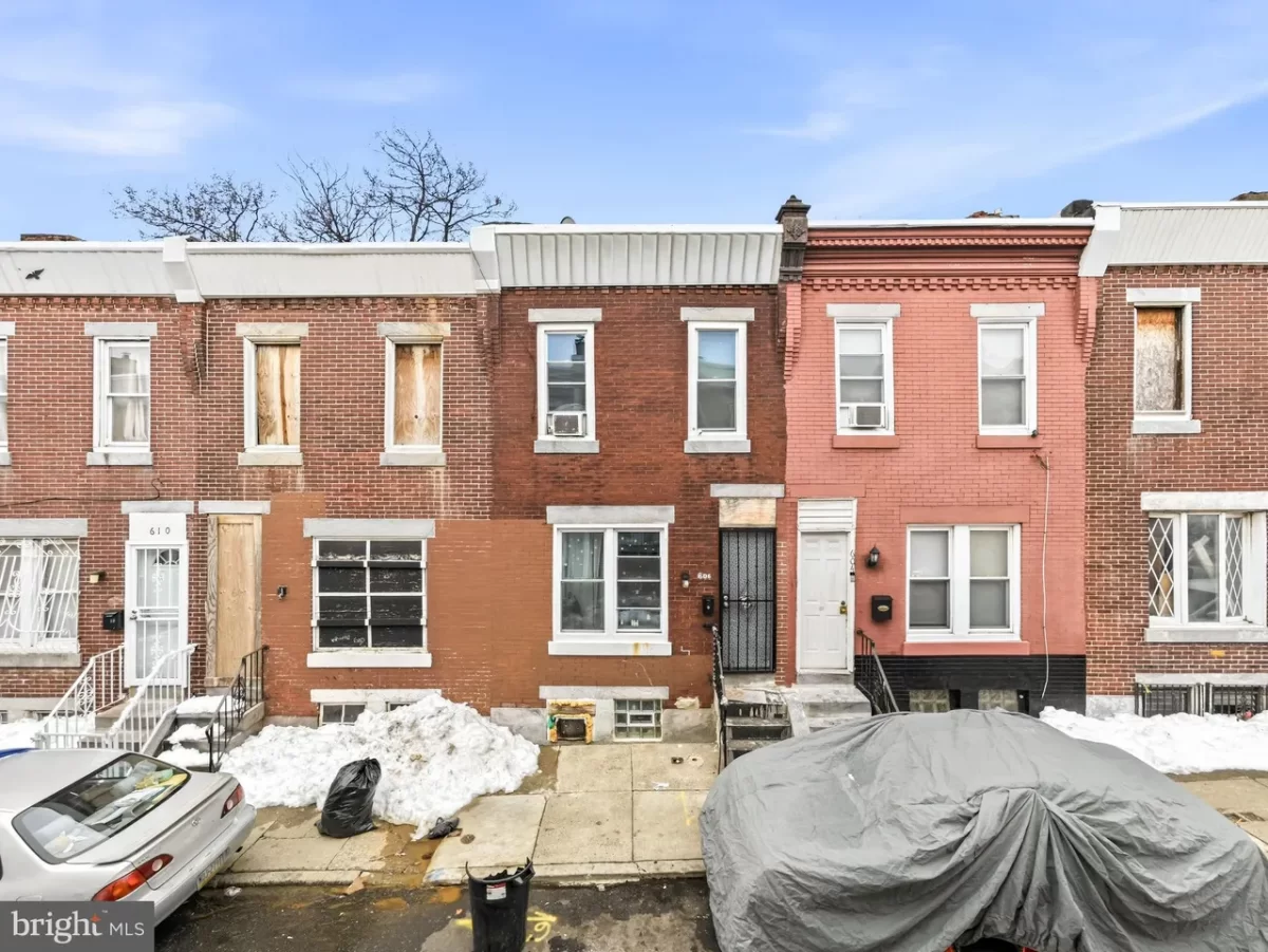 2BR Townhouse for Sale in Philadelphia, PA