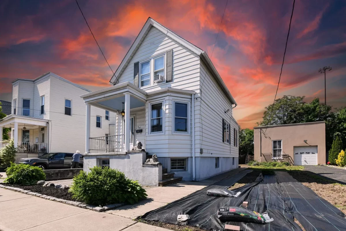 3BR House for Rent in Secaucus, NJ
