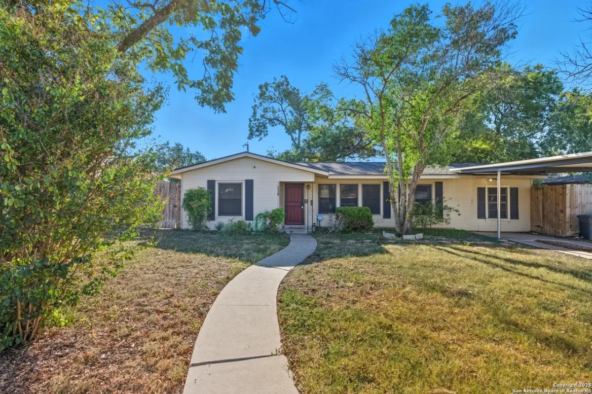 3BR House for Sale in San Antonio, TX