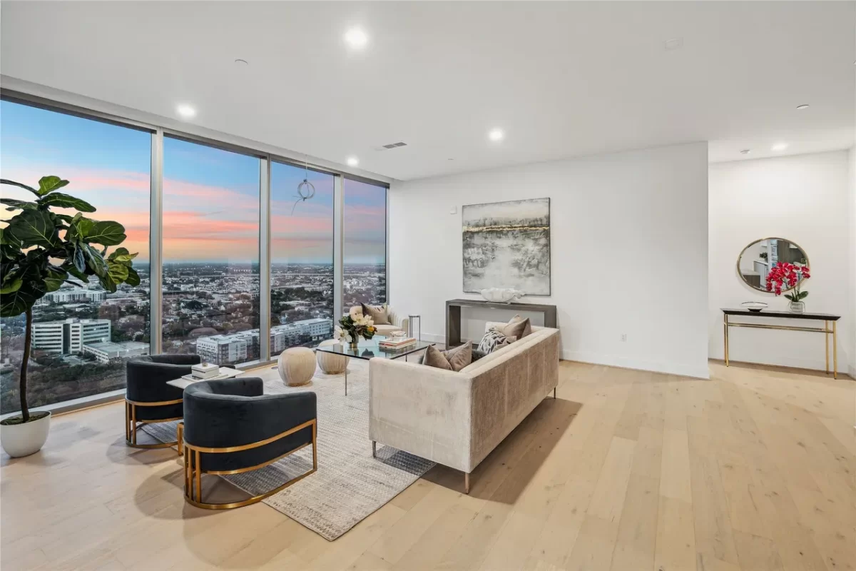 3BR Condo for Sale in Houston, TX