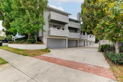 2BR House for Sale in San Diego, CA