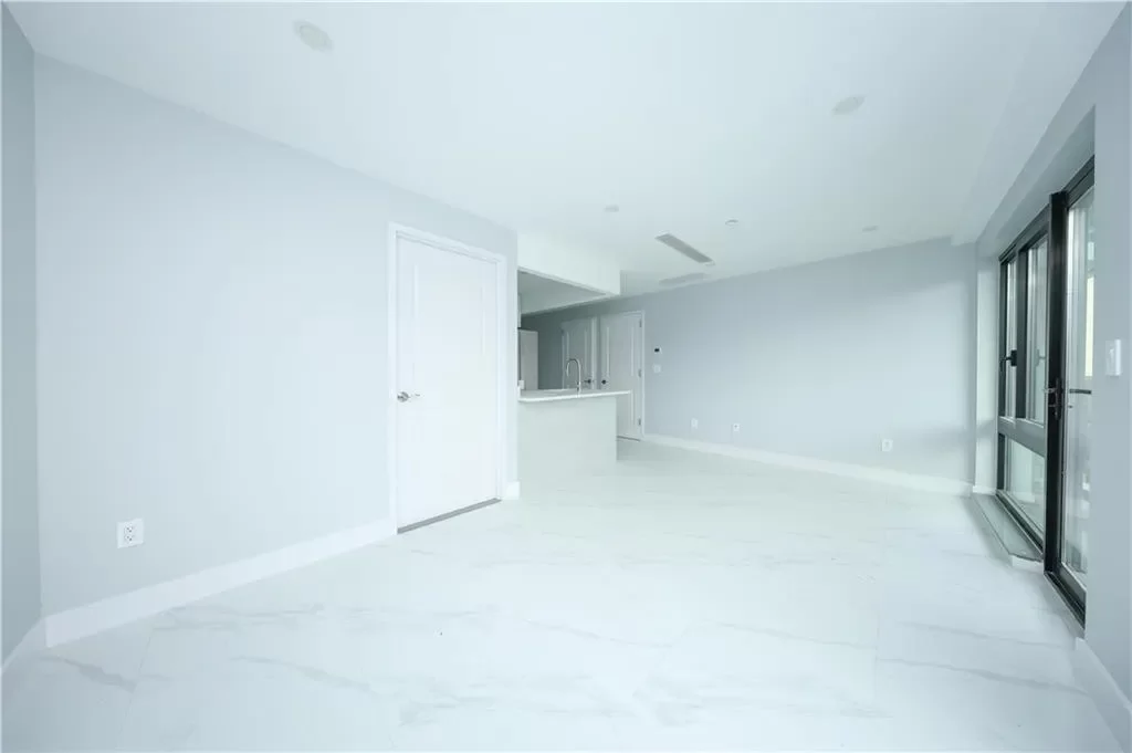 Condo for Sale in Brooklyn, NY